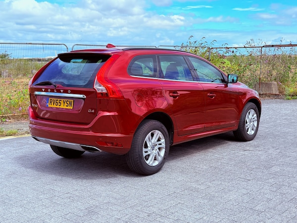 Used Volvo XC60 2015 for sale - 75615738: Photo 7