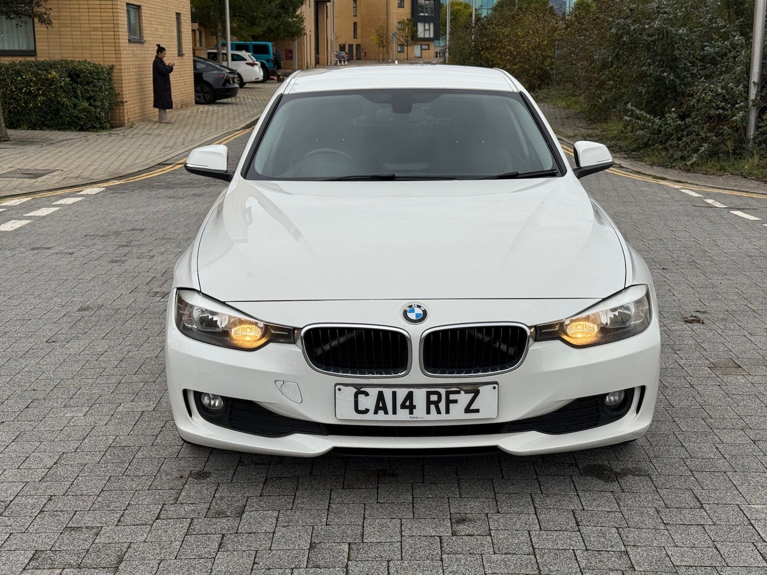 Used BMW 3 Series 2014 for sale - 76455572: Photo 2