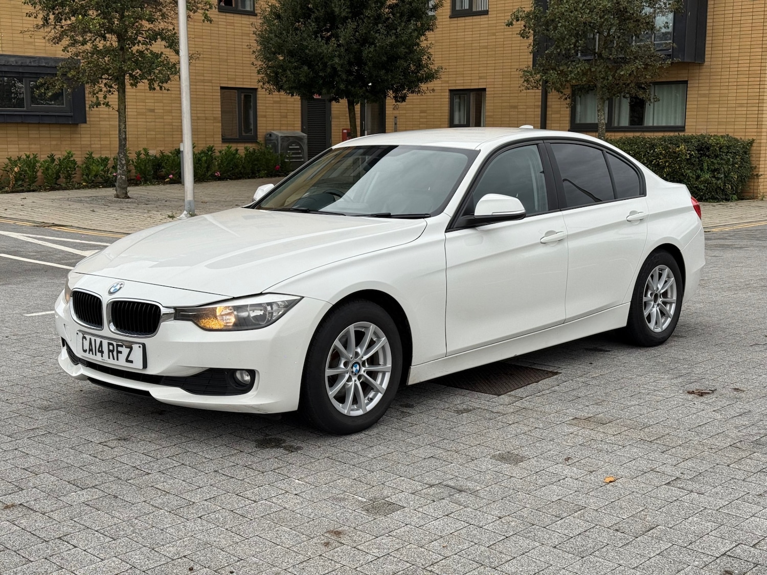 Used BMW 3 Series 2014 for sale - 76455572: Photo 3