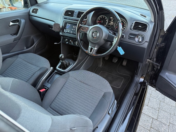 Used Volkswagen Polo 2013 for sale - 76224216: Photo 9