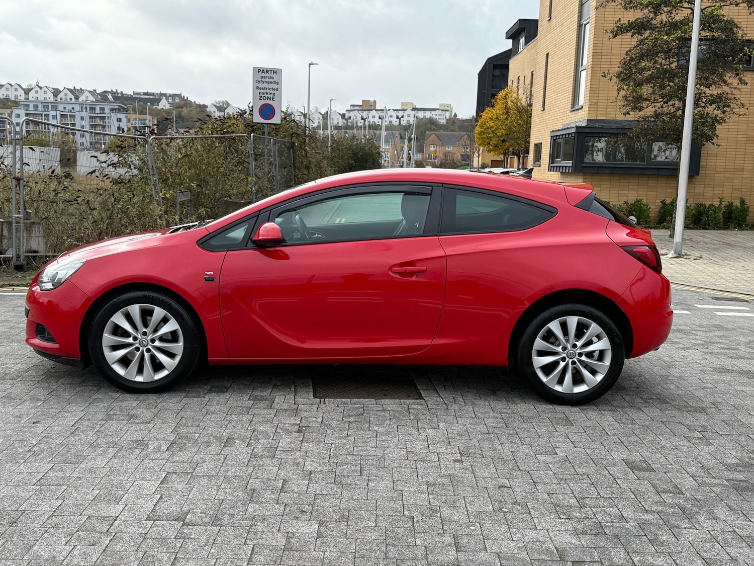 Used Vauxhall Astra GTC 2014 for sale - 76455601: Photo 4