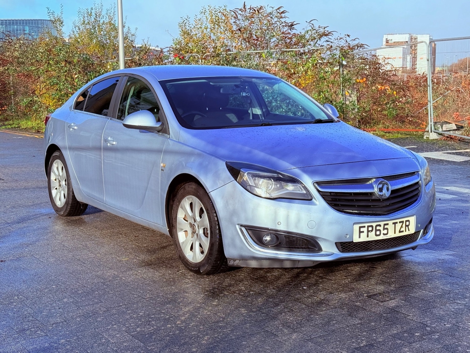 Used Vauxhall Insignia 2015 for sale - 76911320: Photo 1