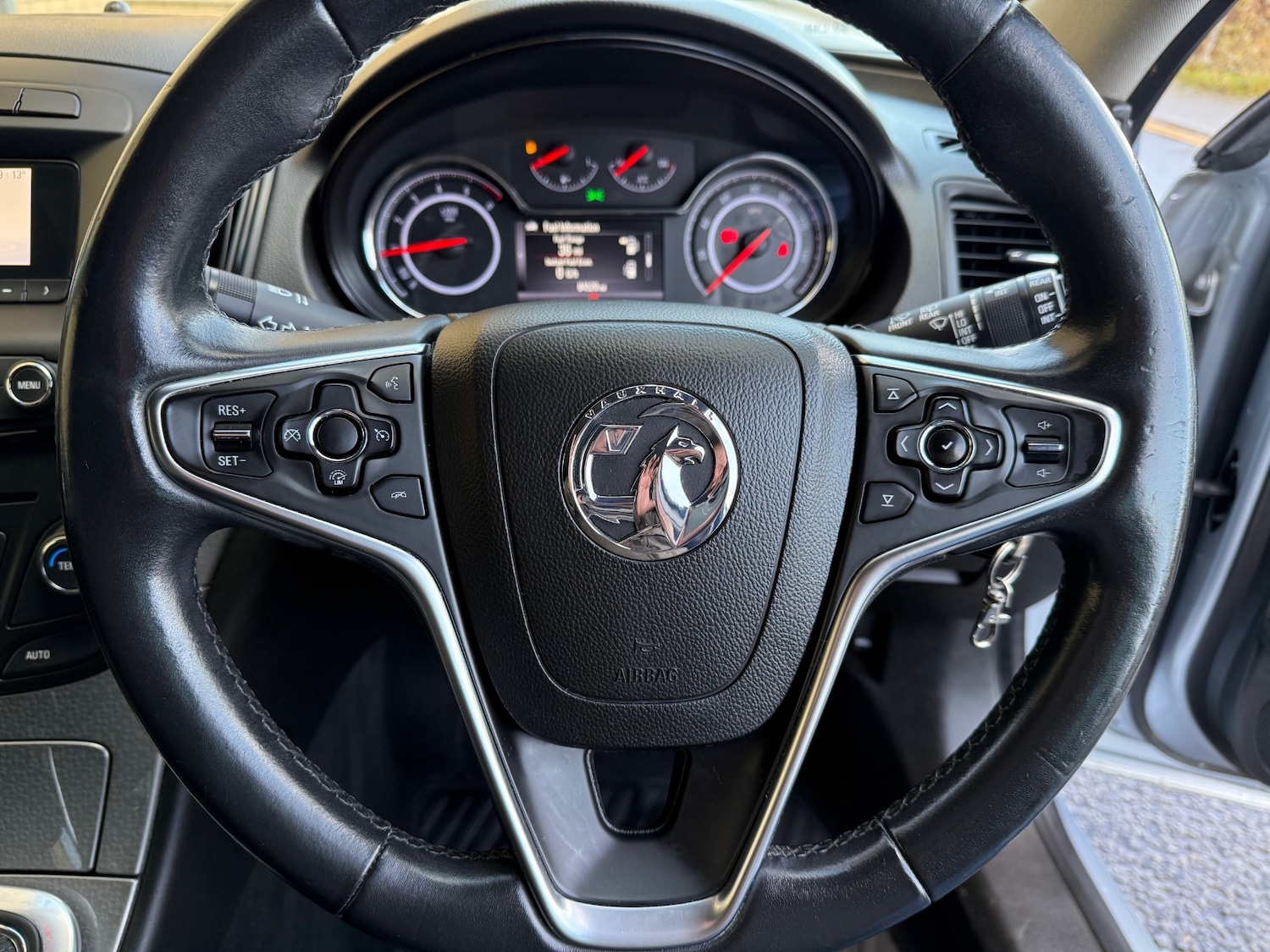 Used Vauxhall Insignia 2015 for sale - 76911320: Photo 16