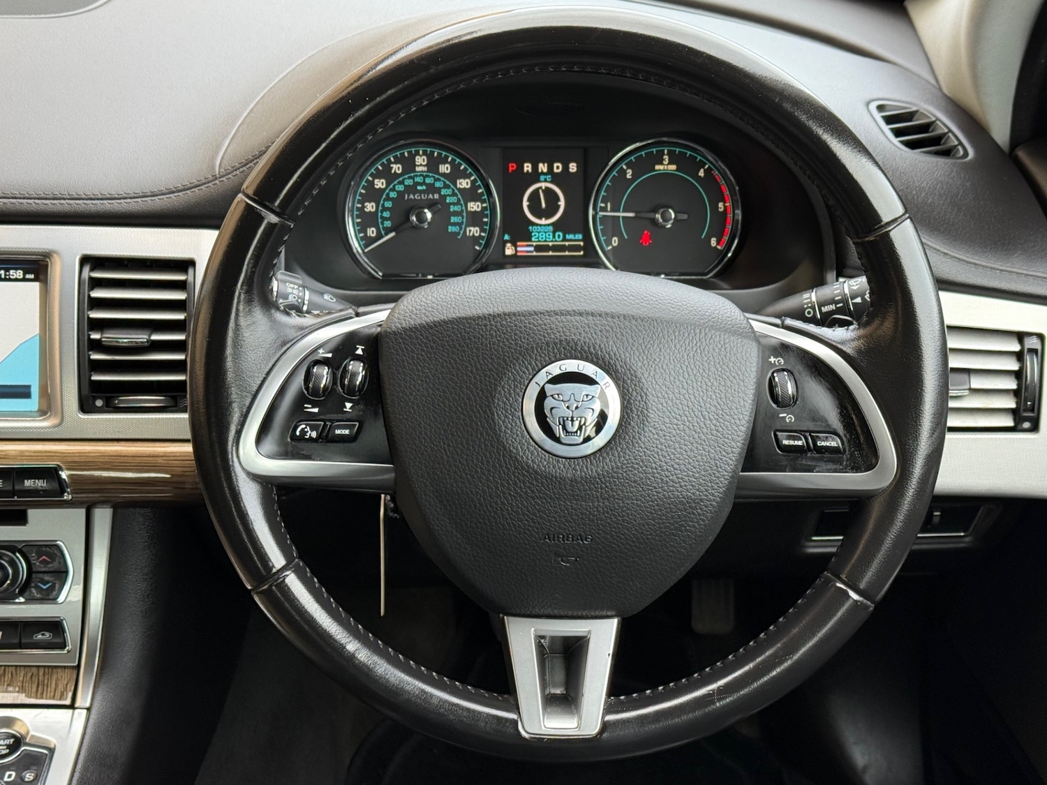 Used Jaguar XF 2011 for sale - 77173296: Photo 14