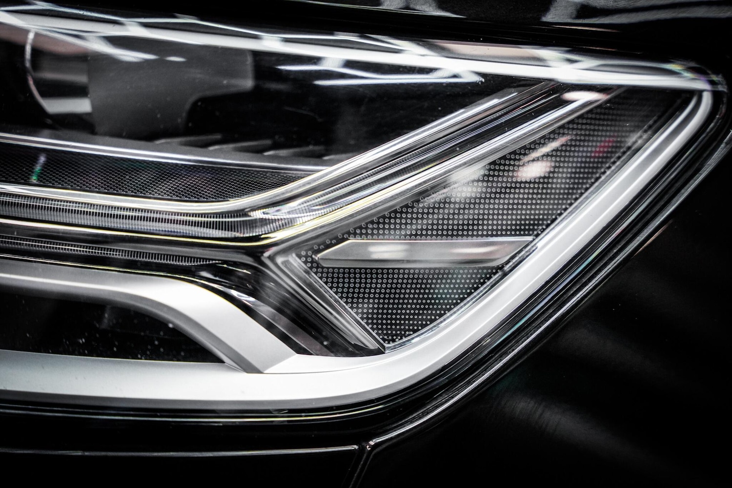 Used Audi A6 Saloon for sale - 77768710: Photo 33