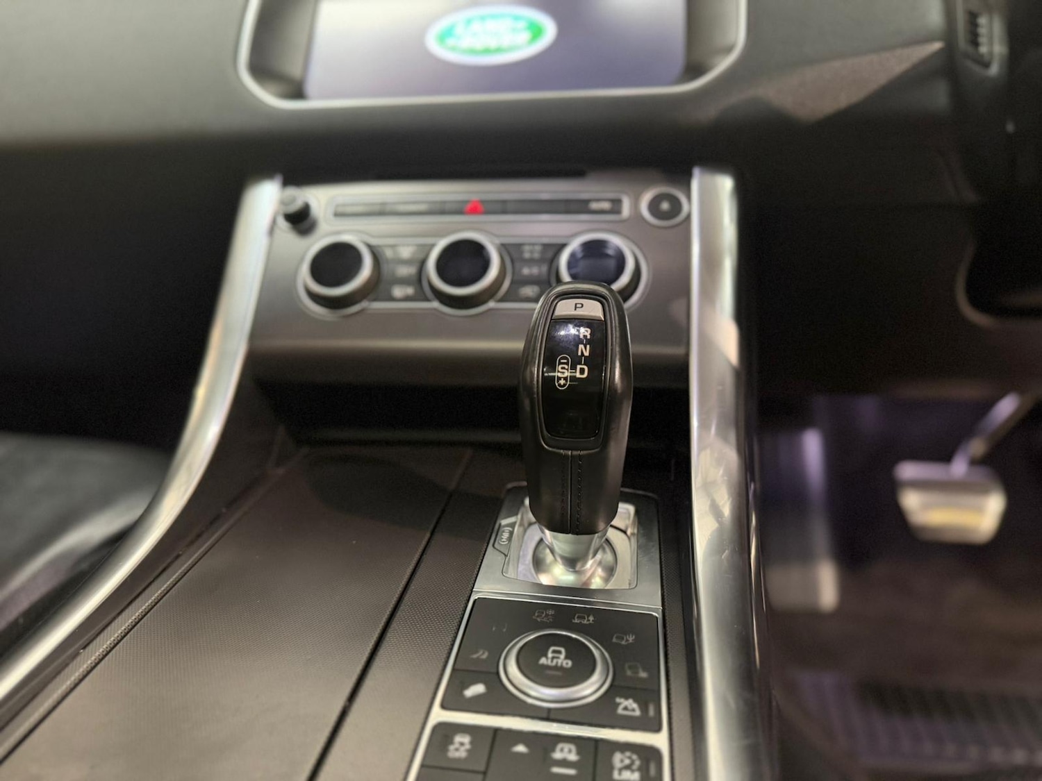 Used Land Rover Range Rover Sport 2017 for sale - 77040973: Photo 16