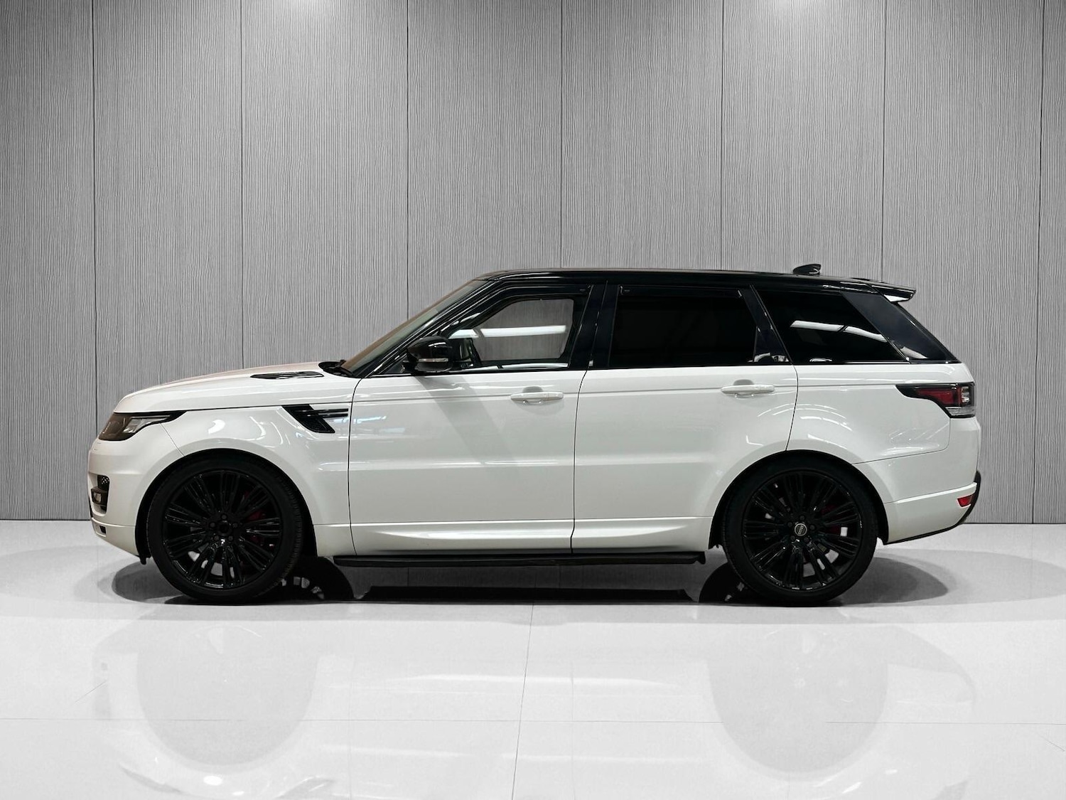 Used Land Rover Range Rover Sport 2017 for sale - 77040973: Photo 5