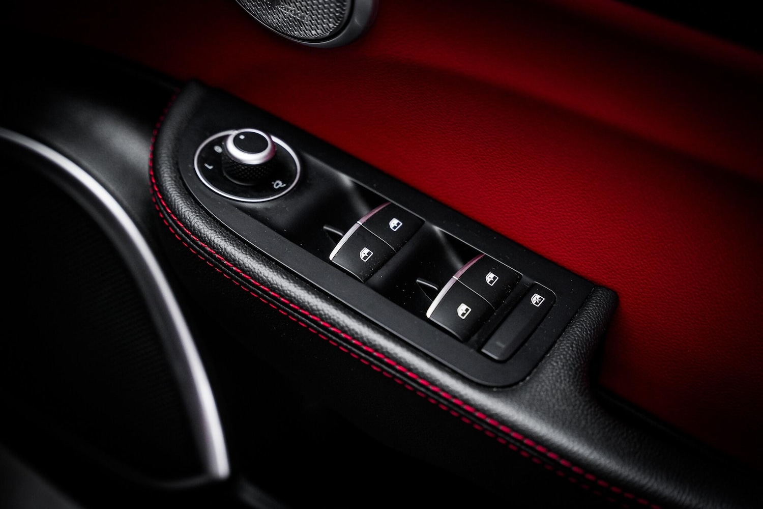 Used Alfa Romeo Giulia 2018 for sale - 77838791: Photo 50