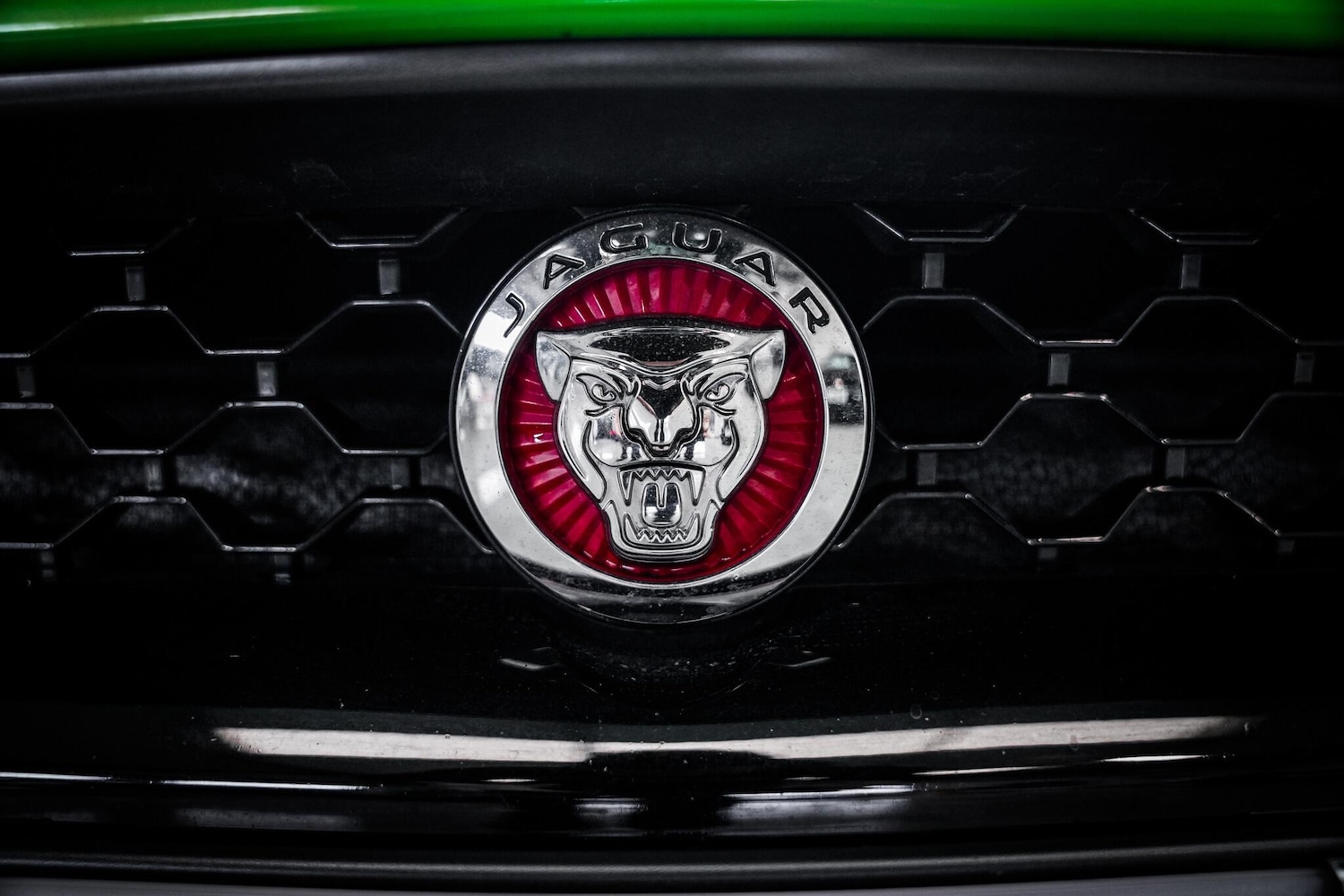 Used Jaguar F-Type for sale - 77695453: Photo 37