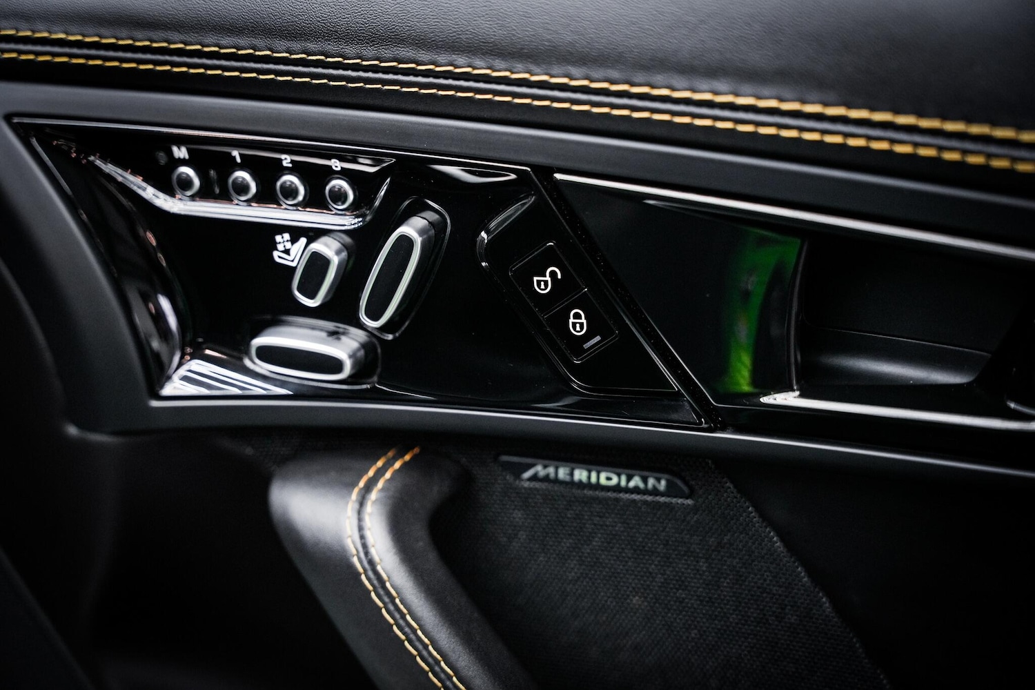 Used Jaguar F-Type for sale - 77695453: Photo 56