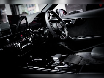 Used Audi A4 2020 for sale - 77386937: Photo