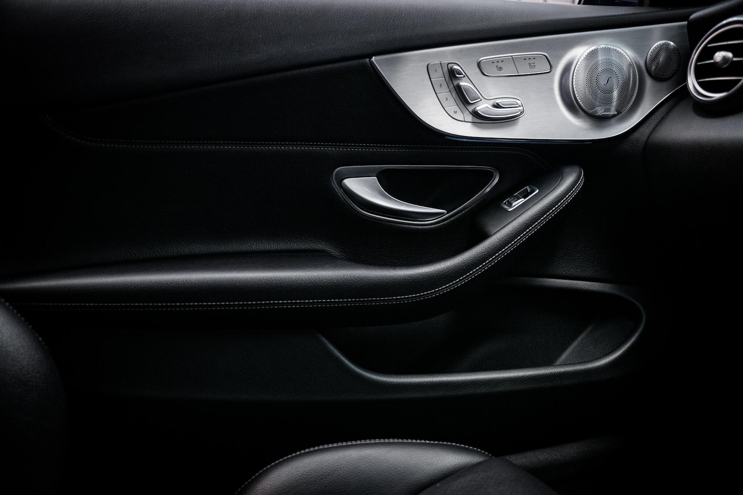 Used Mercedes-Benz C Class 2018 for sale - 77882663: Photo 46