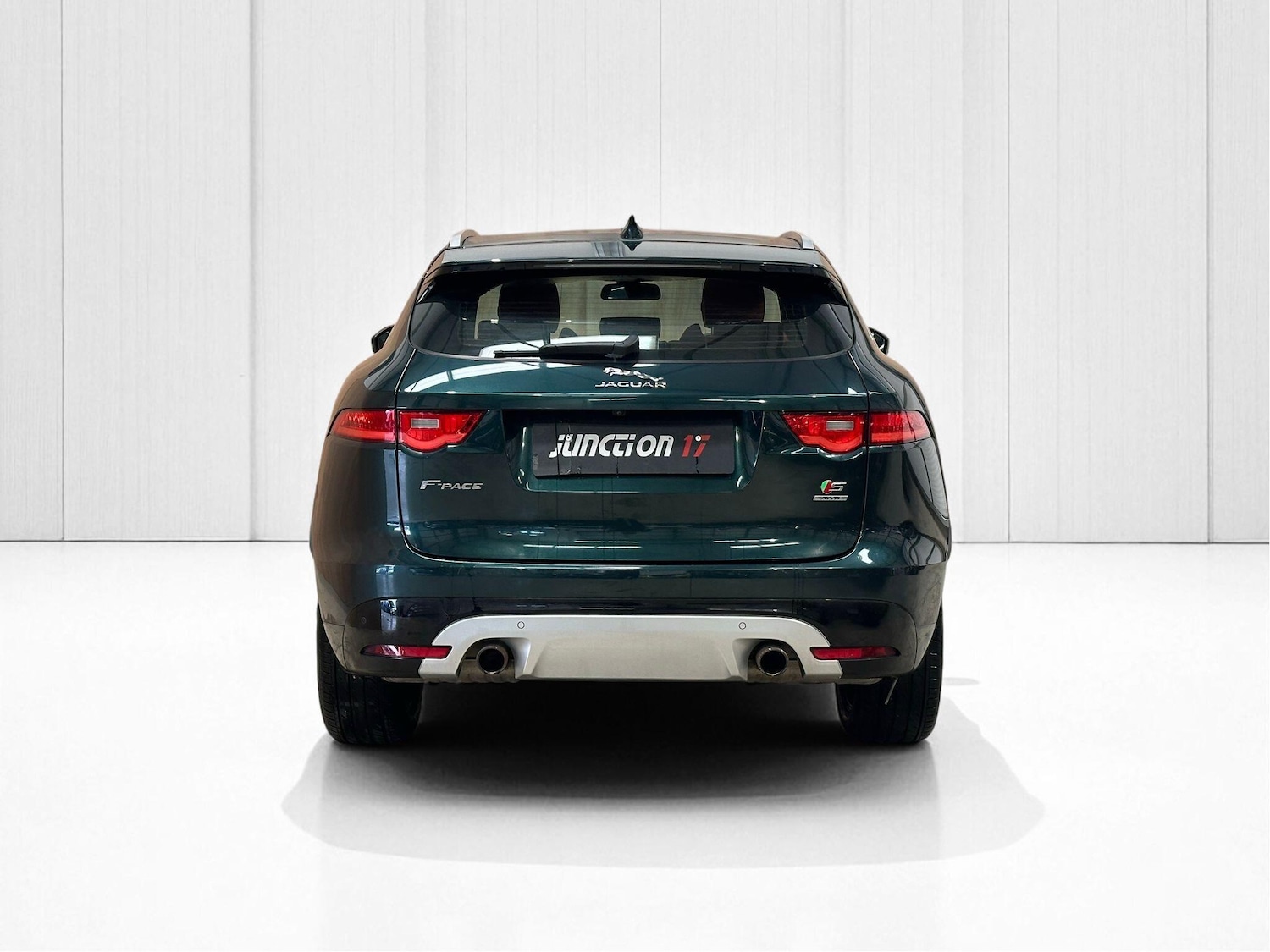 Used Jaguar F-Pace 2017 for sale - 76657591: Photo 10