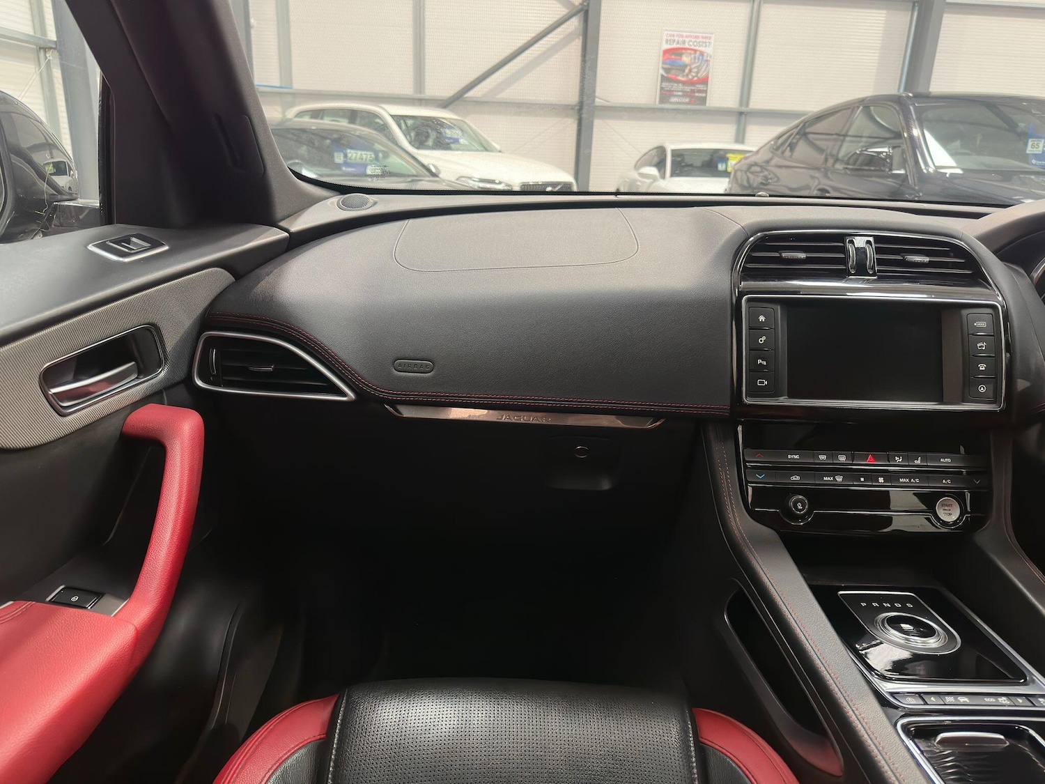 Used Jaguar F-Pace 2017 for sale - 76657591: Photo 19