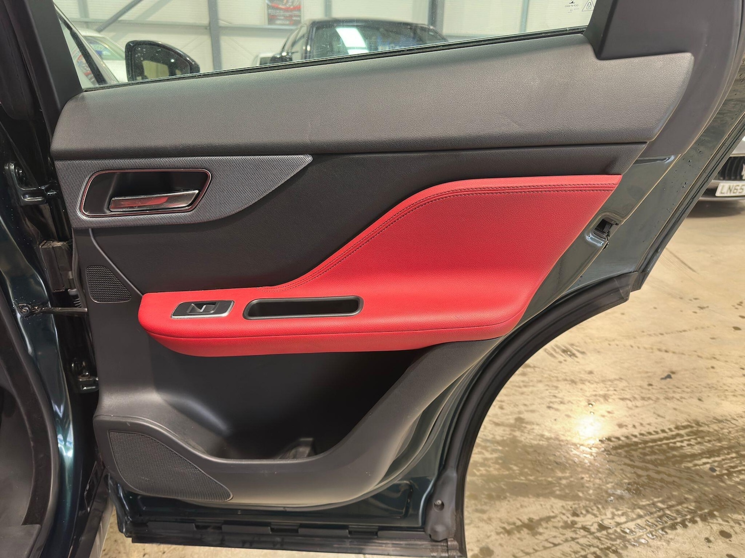 Used Jaguar F-Pace 2017 for sale - 76657591: Photo 25