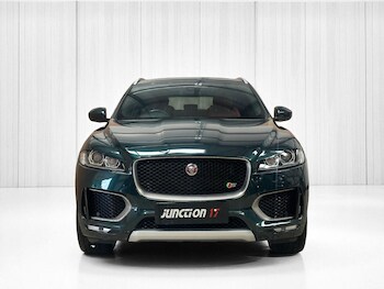 Used Jaguar F-Pace 2017 for sale - 76657591: Photo