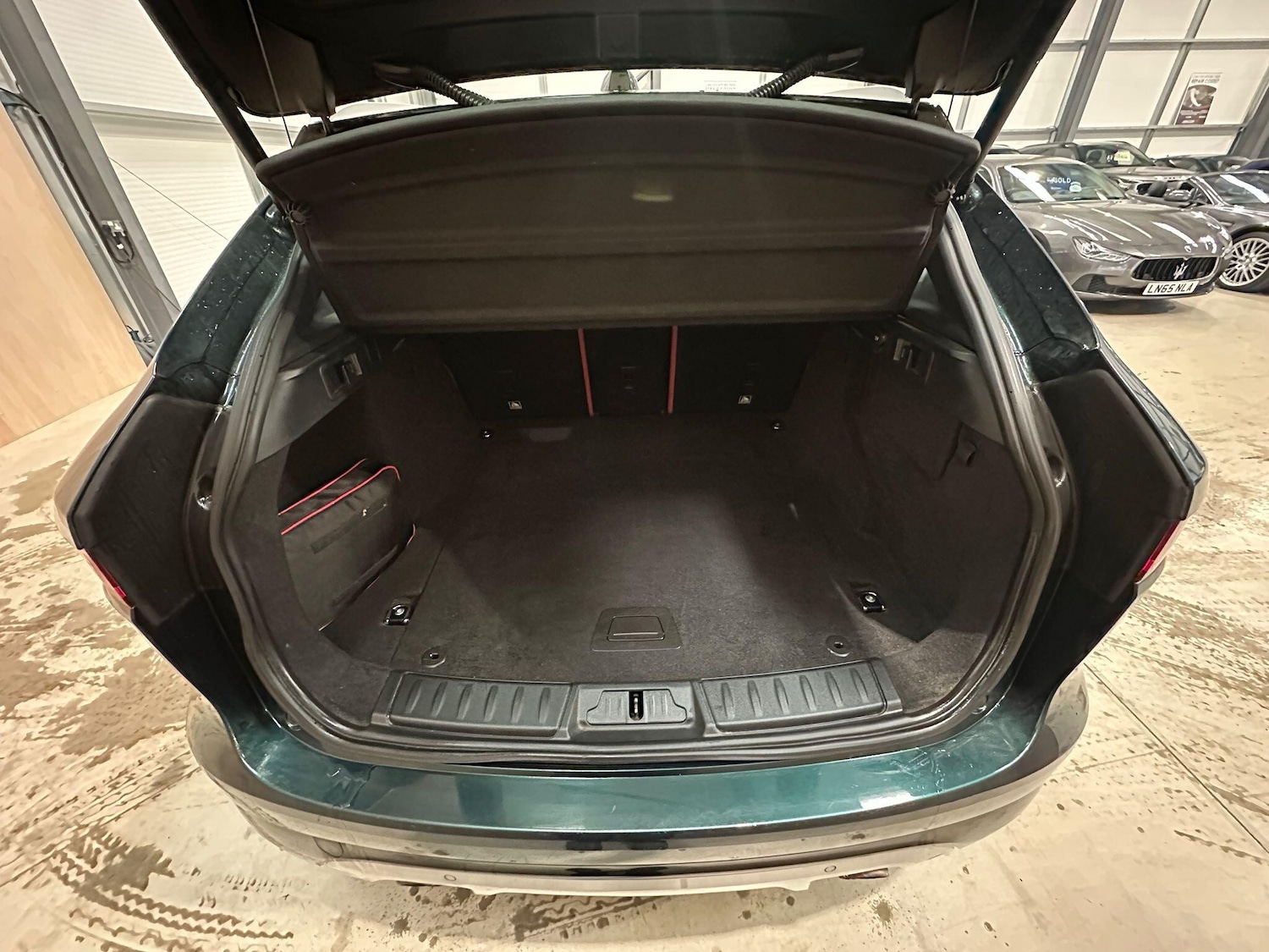 Used Jaguar F-Pace 2017 for sale - 76657591: Photo 41