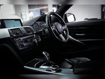 Used BMW 4 Series 2017 for sale - 76701164: Photo