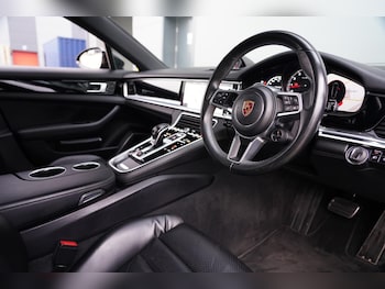 Used Porsche Panamera 2018 for sale - 78429375: Photo