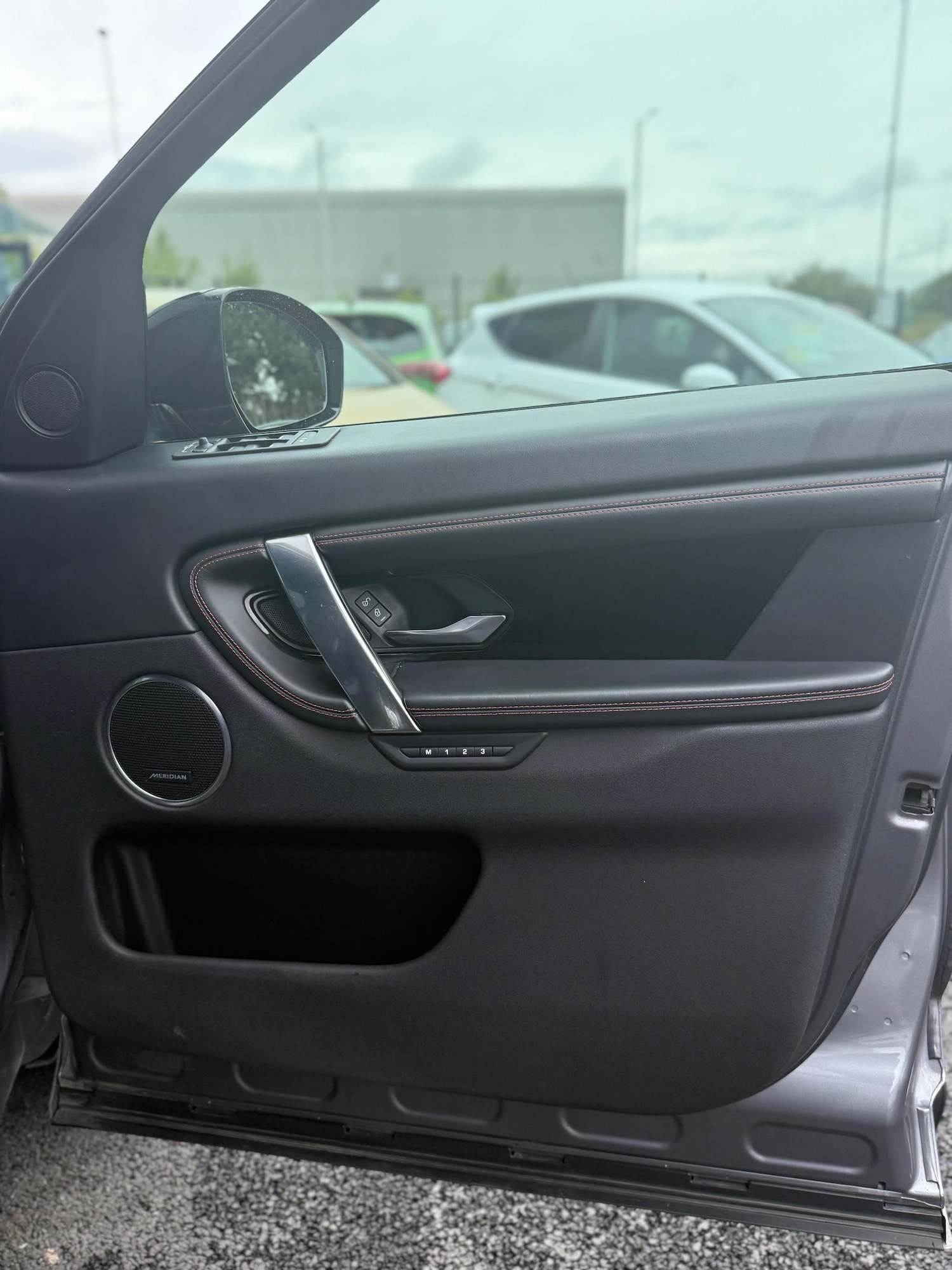 Used Land Rover Discovery Sport 2019 for sale - 76657637: Photo 18