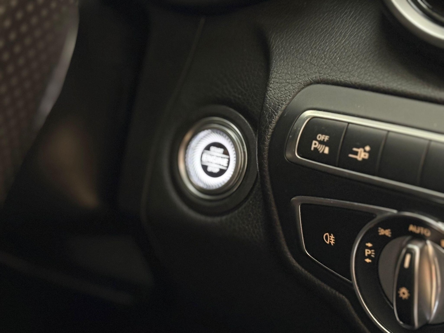 Used Mercedes-Benz C Class 2020 for sale - 76657652: Photo 26