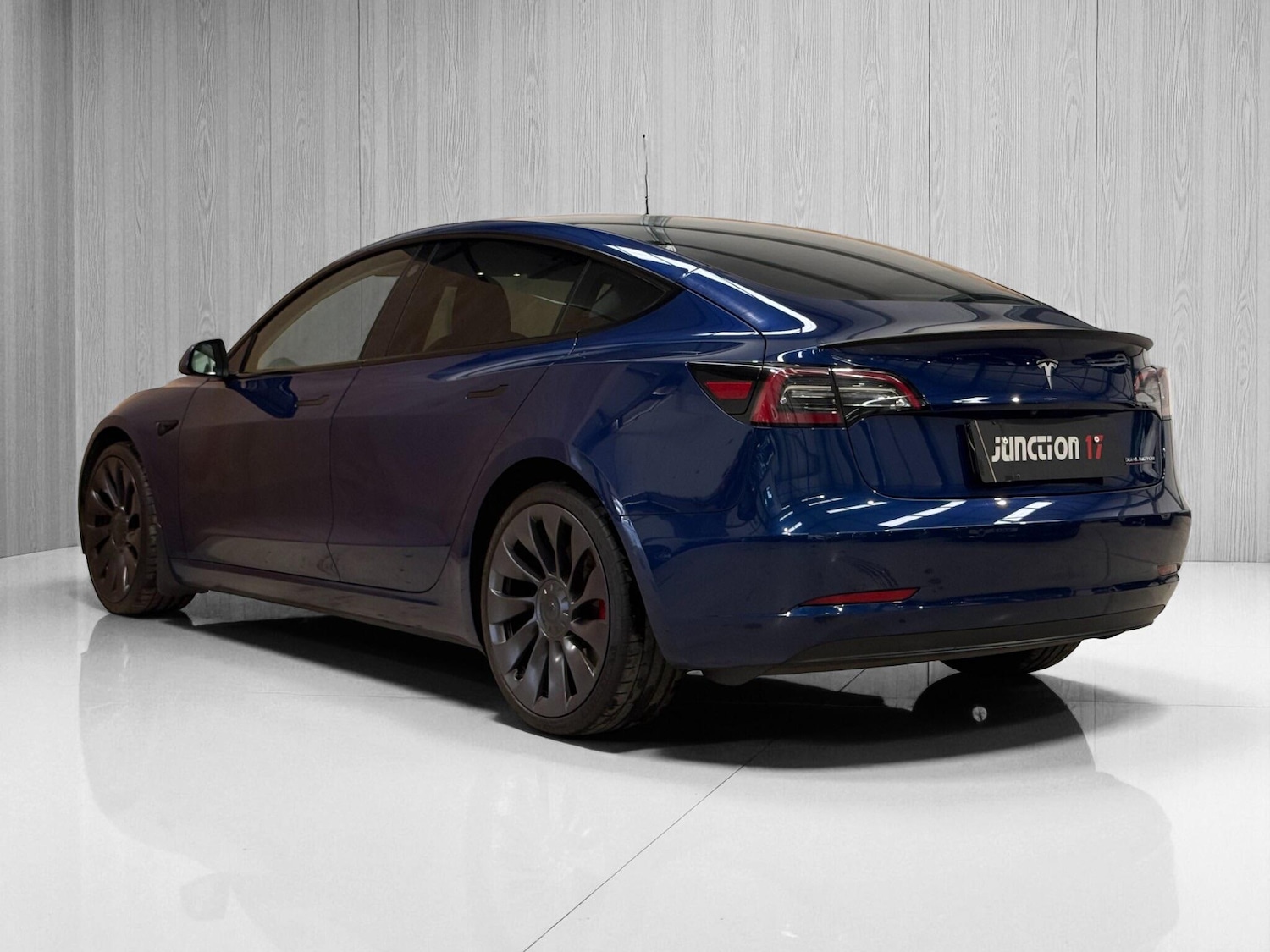 Used Tesla Model 3 2021 for sale - 76657573: Photo 4