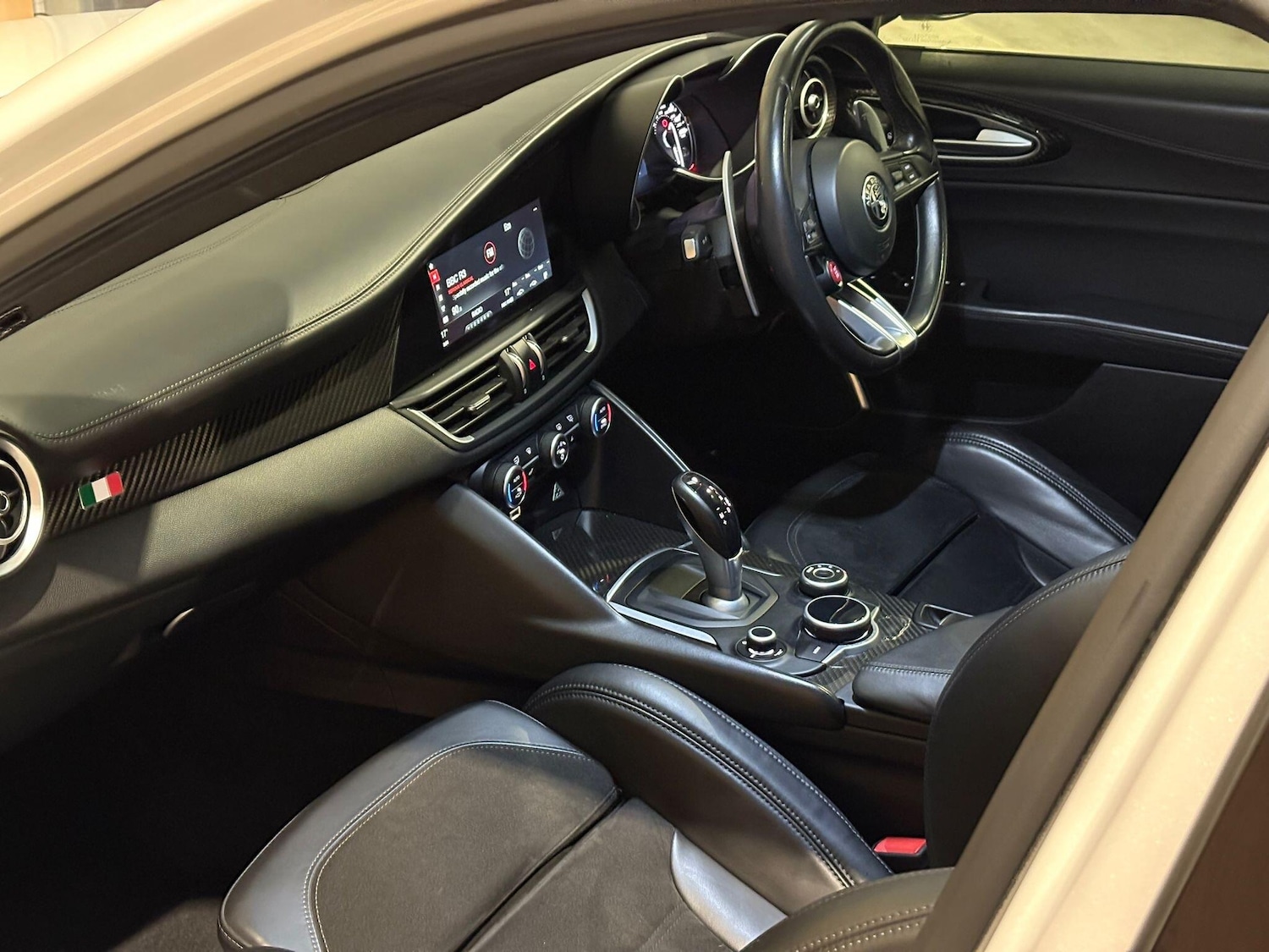 Used Alfa Romeo Giulia 2017 for sale - 76658884: Photo 10