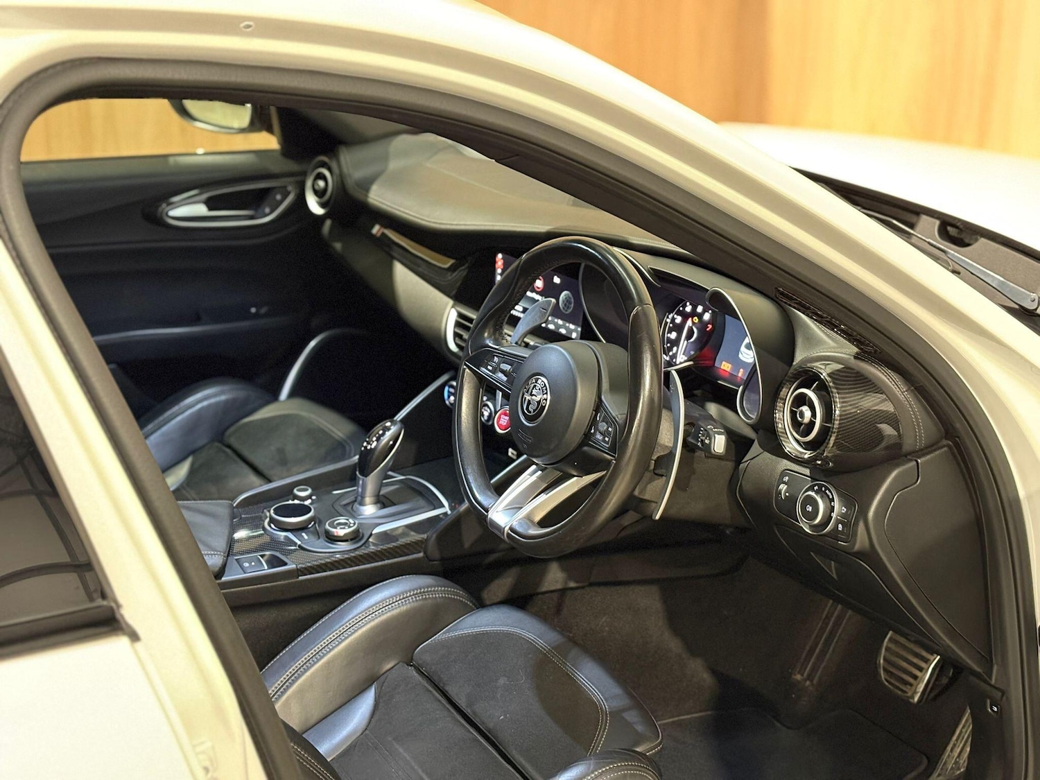 Used Alfa Romeo Giulia 2017 for sale - 77484633: Photo 13