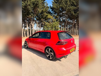 Used Volkswagen Golf 2018 for sale - 79600943: Photo