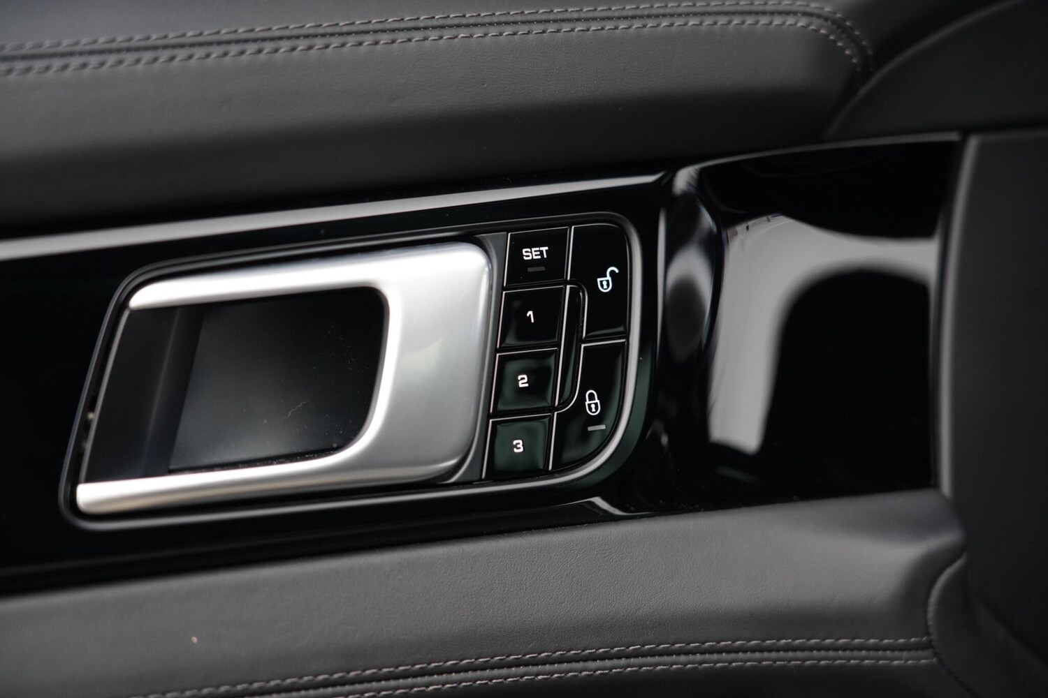 Used Porsche Panamera for sale - 78184500: Photo 31