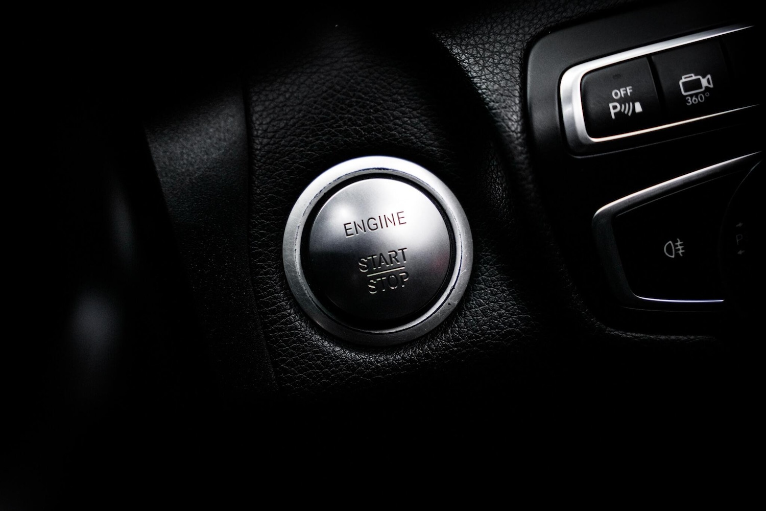 Used Mercedes-Benz GLC 2018 for sale - 77156003: Photo 40