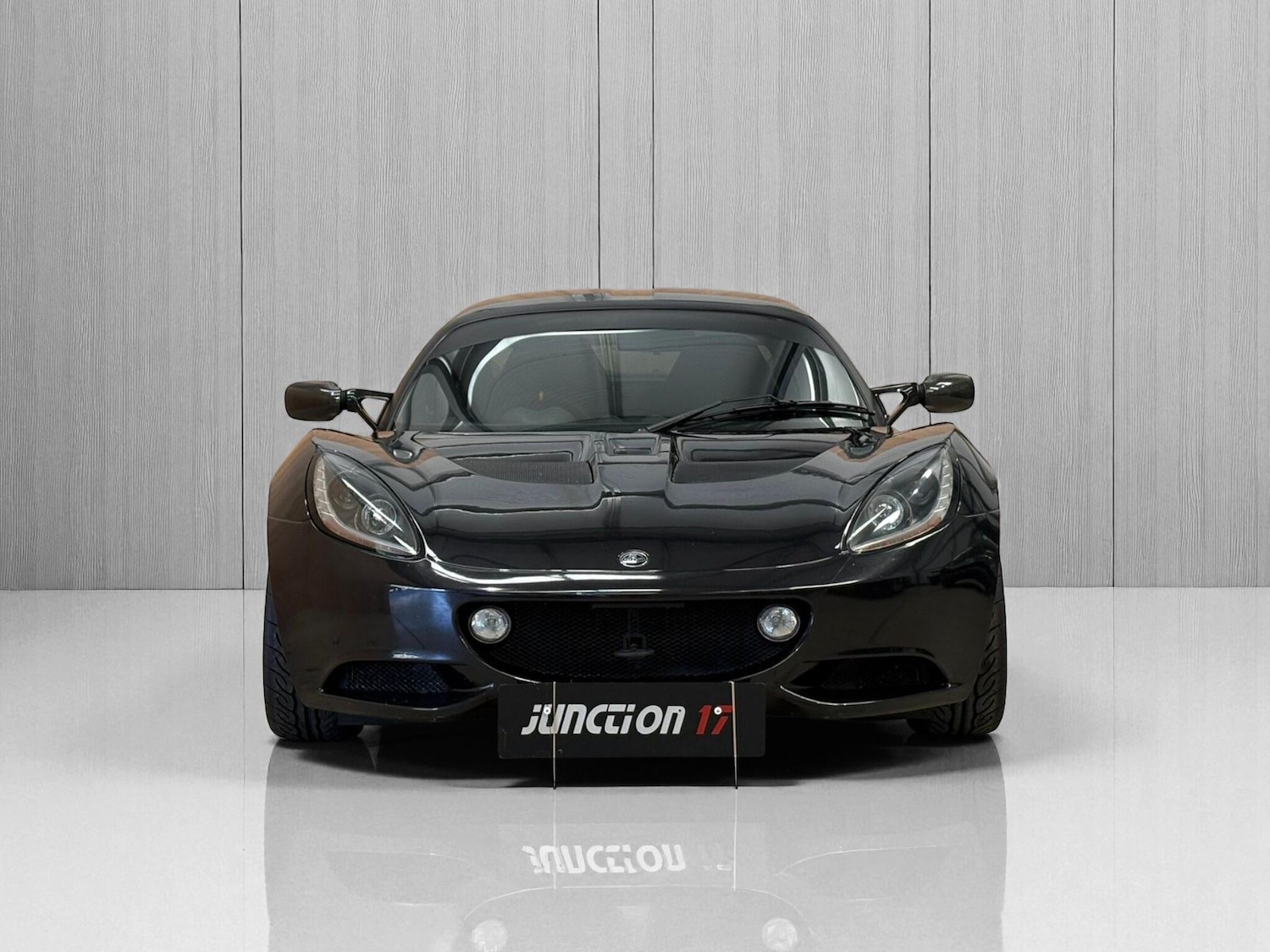Used Lotus Elise 2012 for sale - 76659140: Photo 2