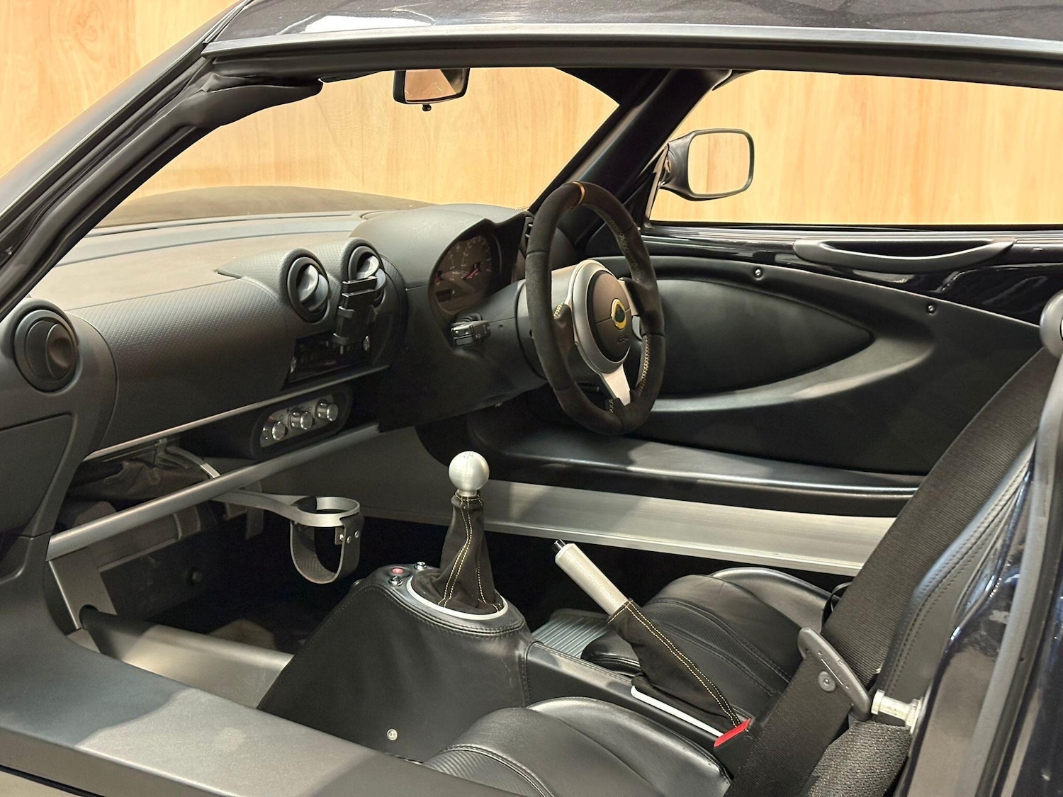 Used Lotus Elise 2012 for sale - 76659140: Photo 27