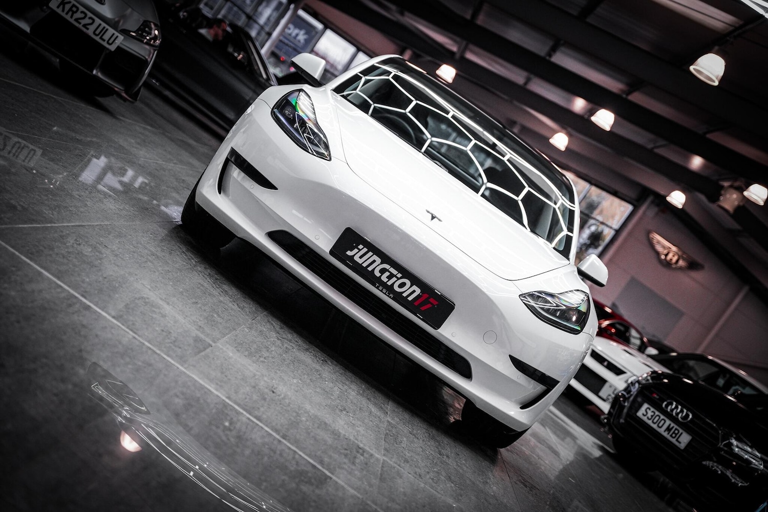 Used Tesla Model 3 2021 for sale - 76913238: Photo 4