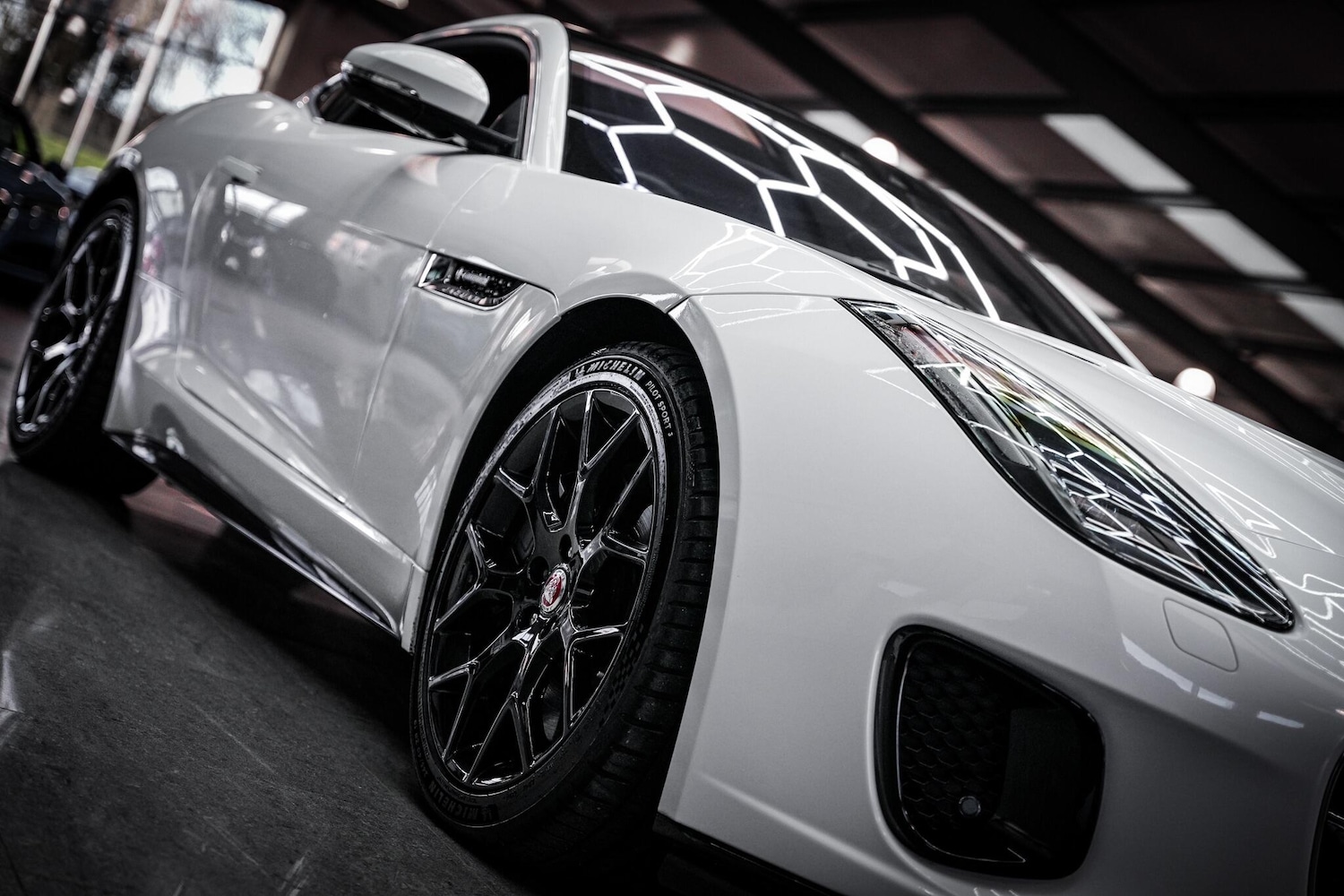 Used Jaguar F-Type 2018 for sale - 77290911: Photo 30