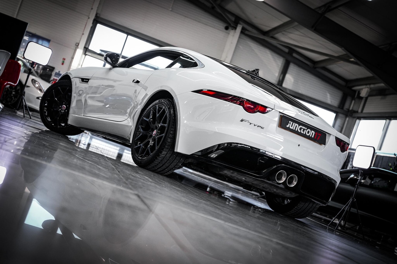 Used Jaguar F-Type 2018 for sale - 77290911: Photo 4