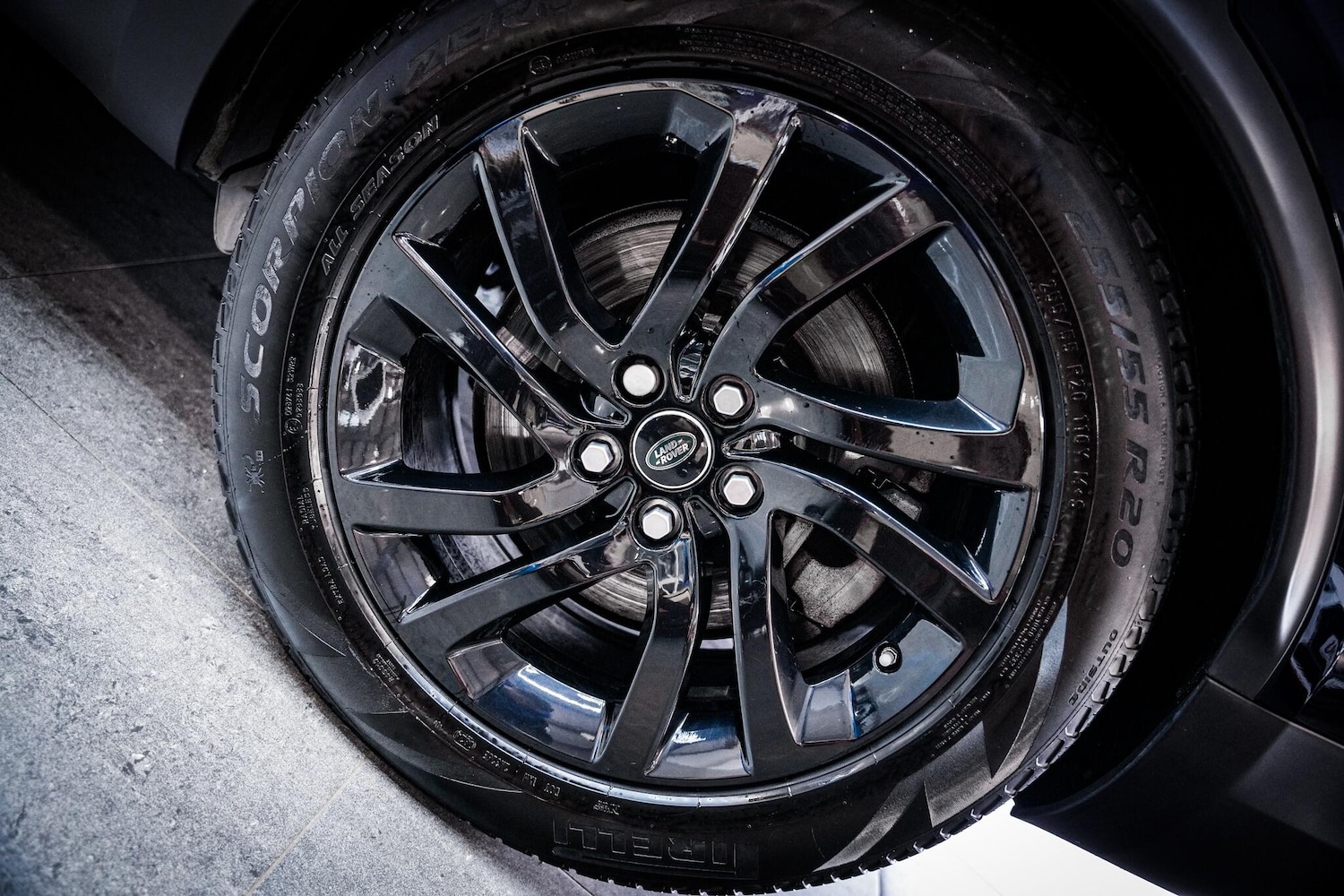 Used Land Rover Discovery 2019 for sale - 77131696: Photo 28