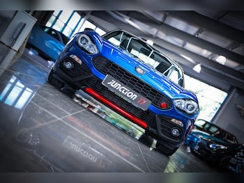 Used Abarth 124 Spider 2018 for sale - 79255861: Photo