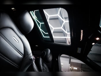 Used Mercedes-Benz C Class 2017 for sale - 76913189: Photo