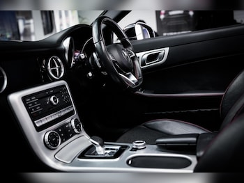 Used Mercedes-Benz SLC 2018 for sale - 77839365: Photo