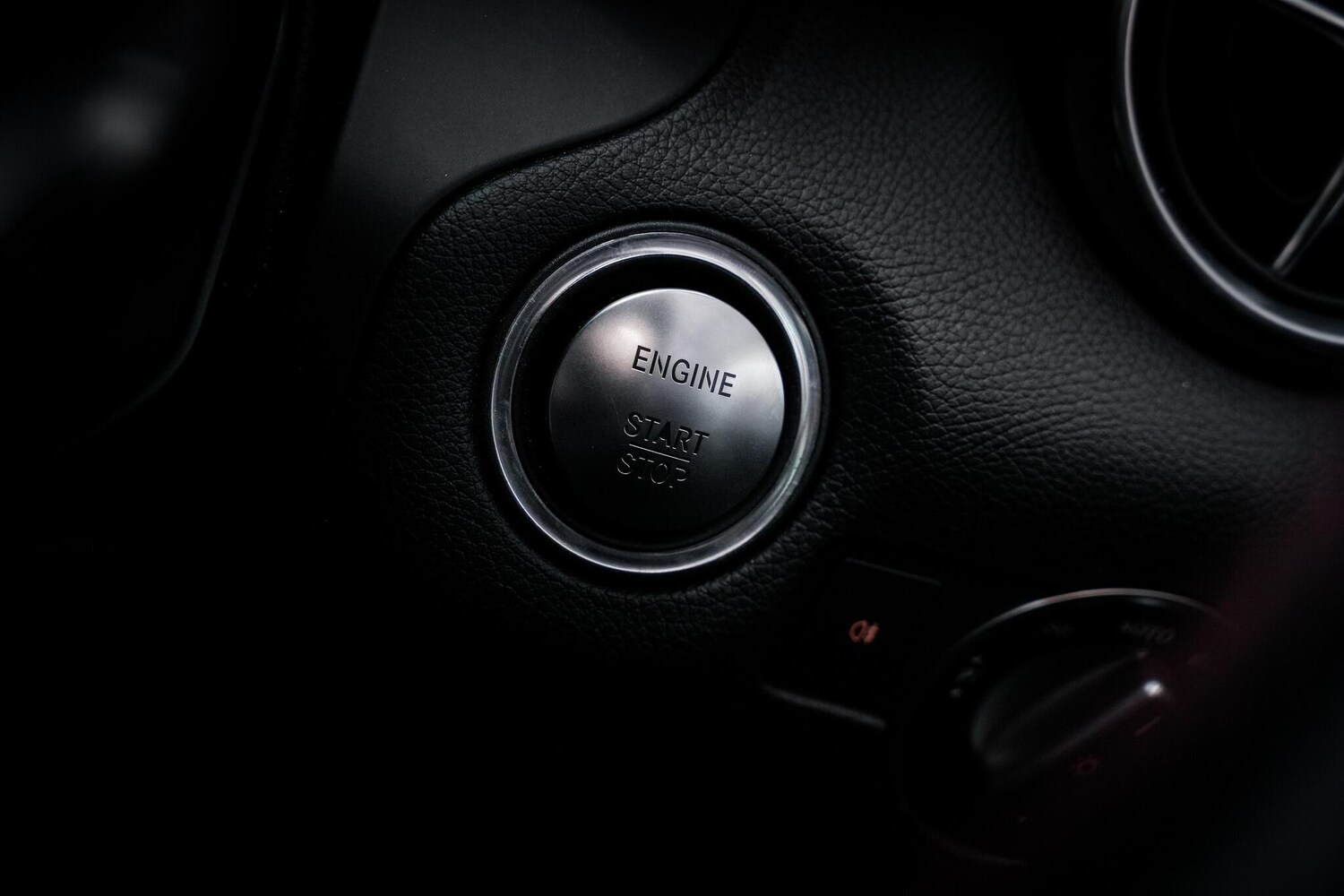 Used Mercedes-Benz SLC 2018 for sale - 77839365: Photo 45