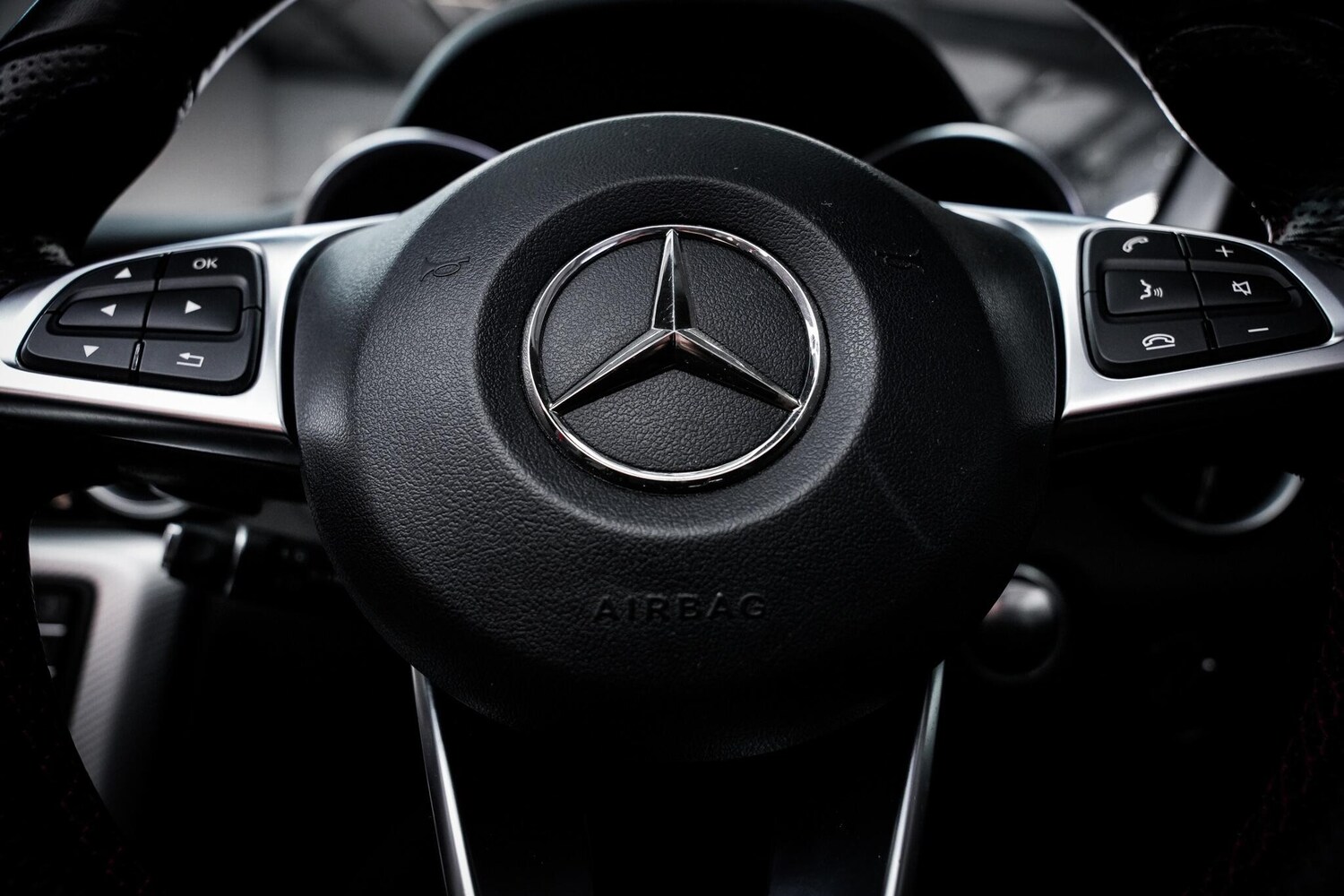 Used Mercedes-Benz SLC 2018 for sale - 77839365: Photo 46