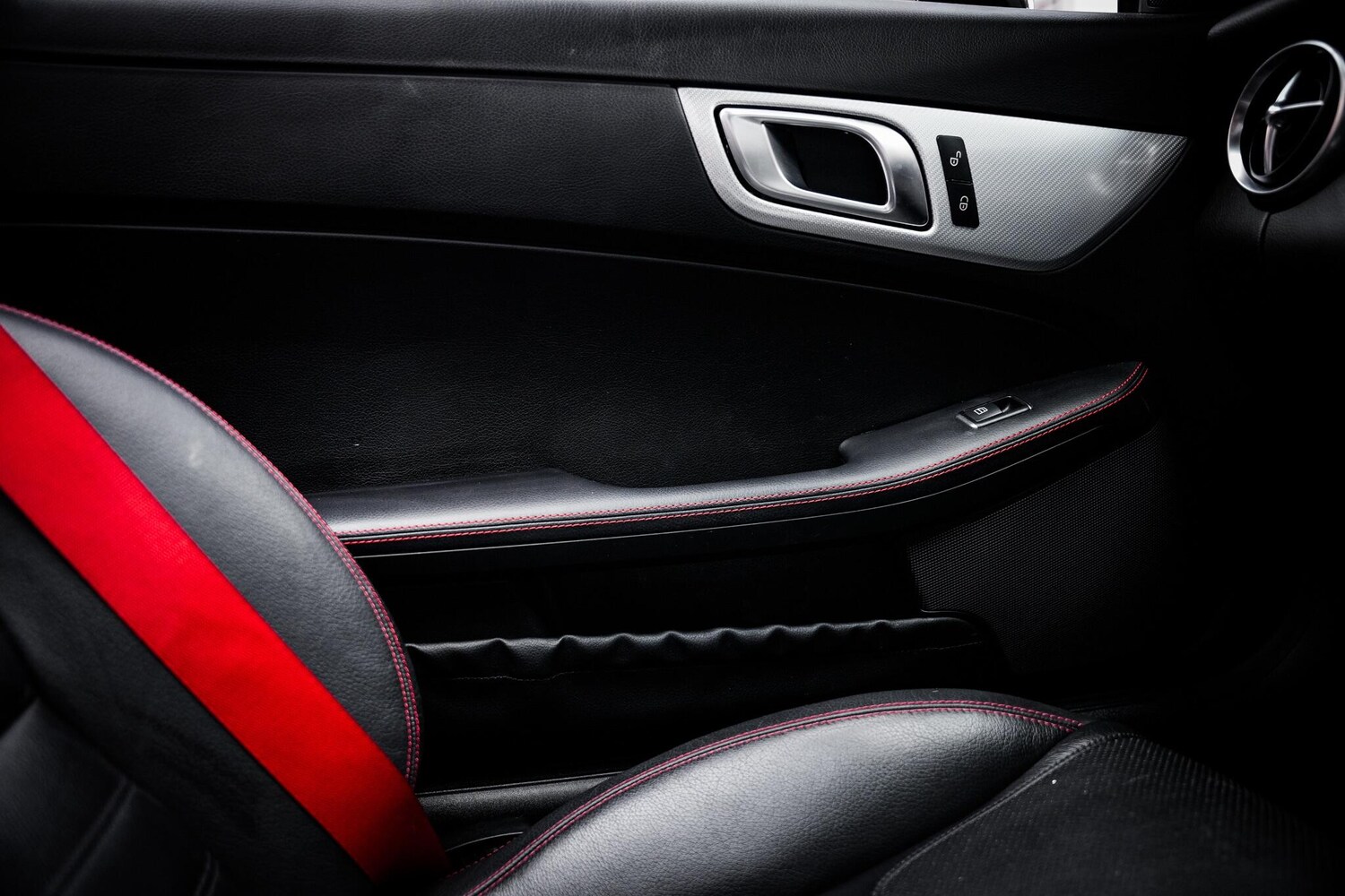 Used Mercedes-Benz SLC 2018 for sale - 77839365: Photo 48