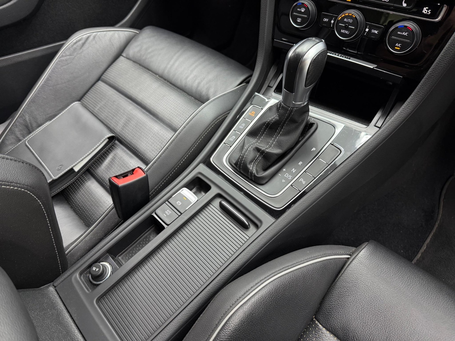 Used Volkswagen Golf 2018 for sale - 76659238: Photo 16