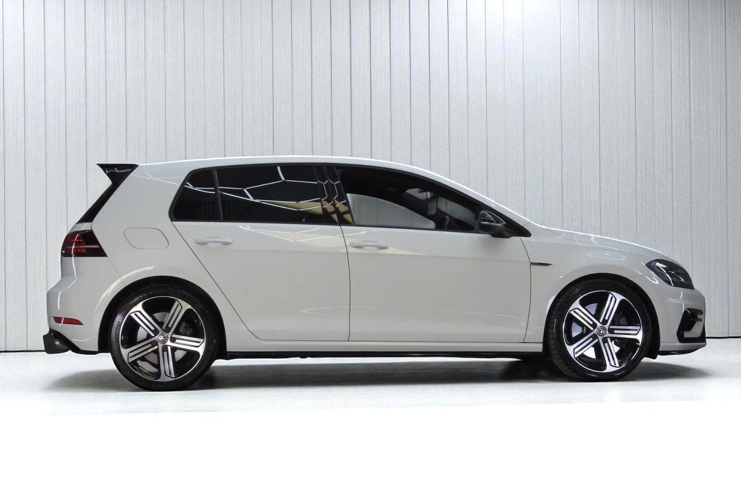 Used Volkswagen Golf 2018 for sale - 76659238: Photo 9