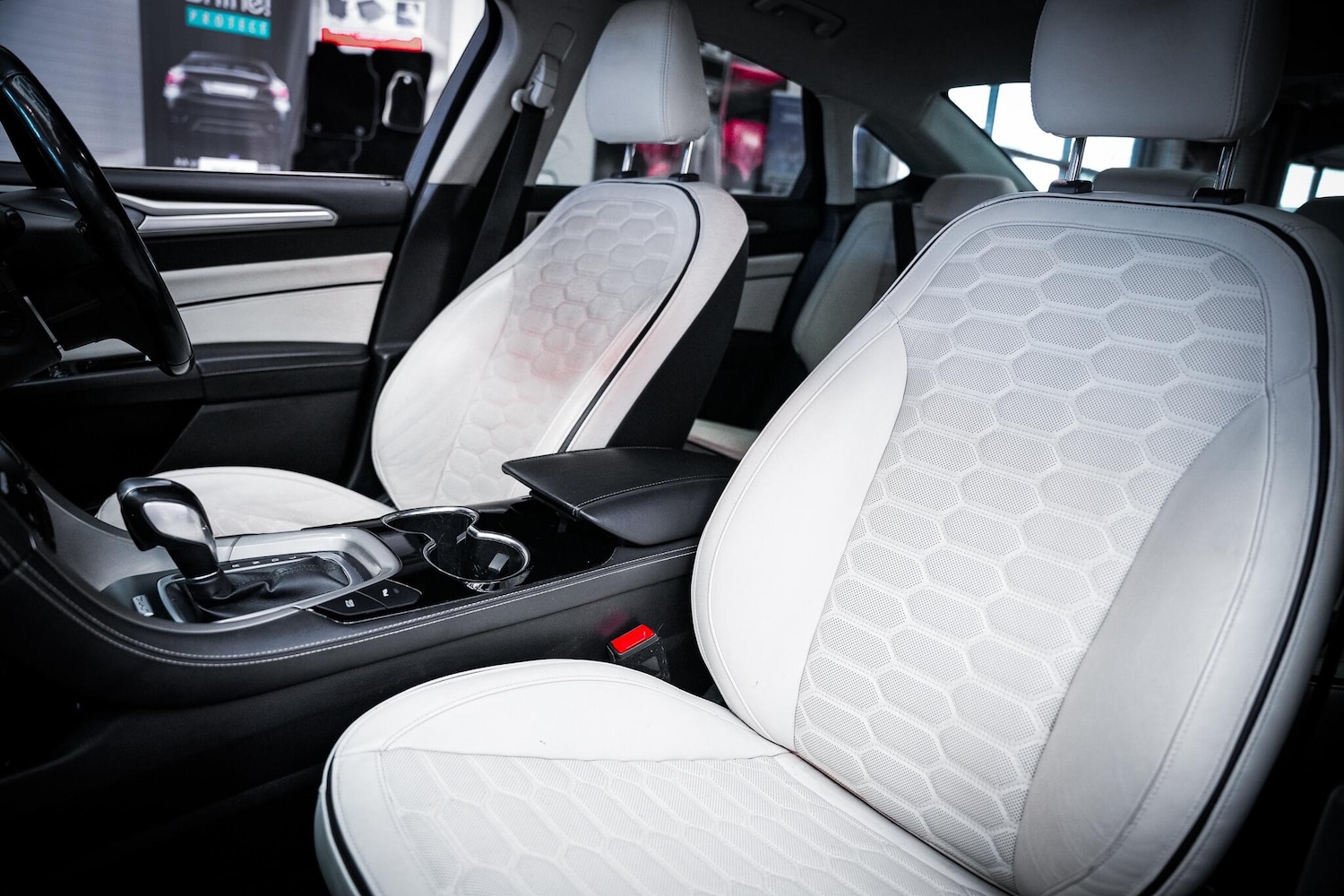 Used Ford Mondeo 2018 for sale - 78033903: Photo 22