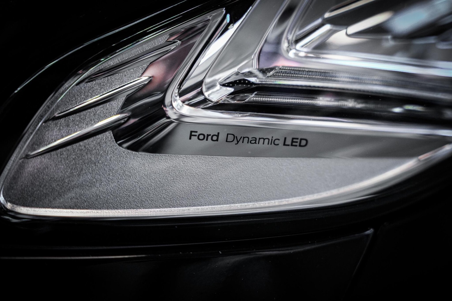 Used Ford Mondeo 2018 for sale - 78033903: Photo 32