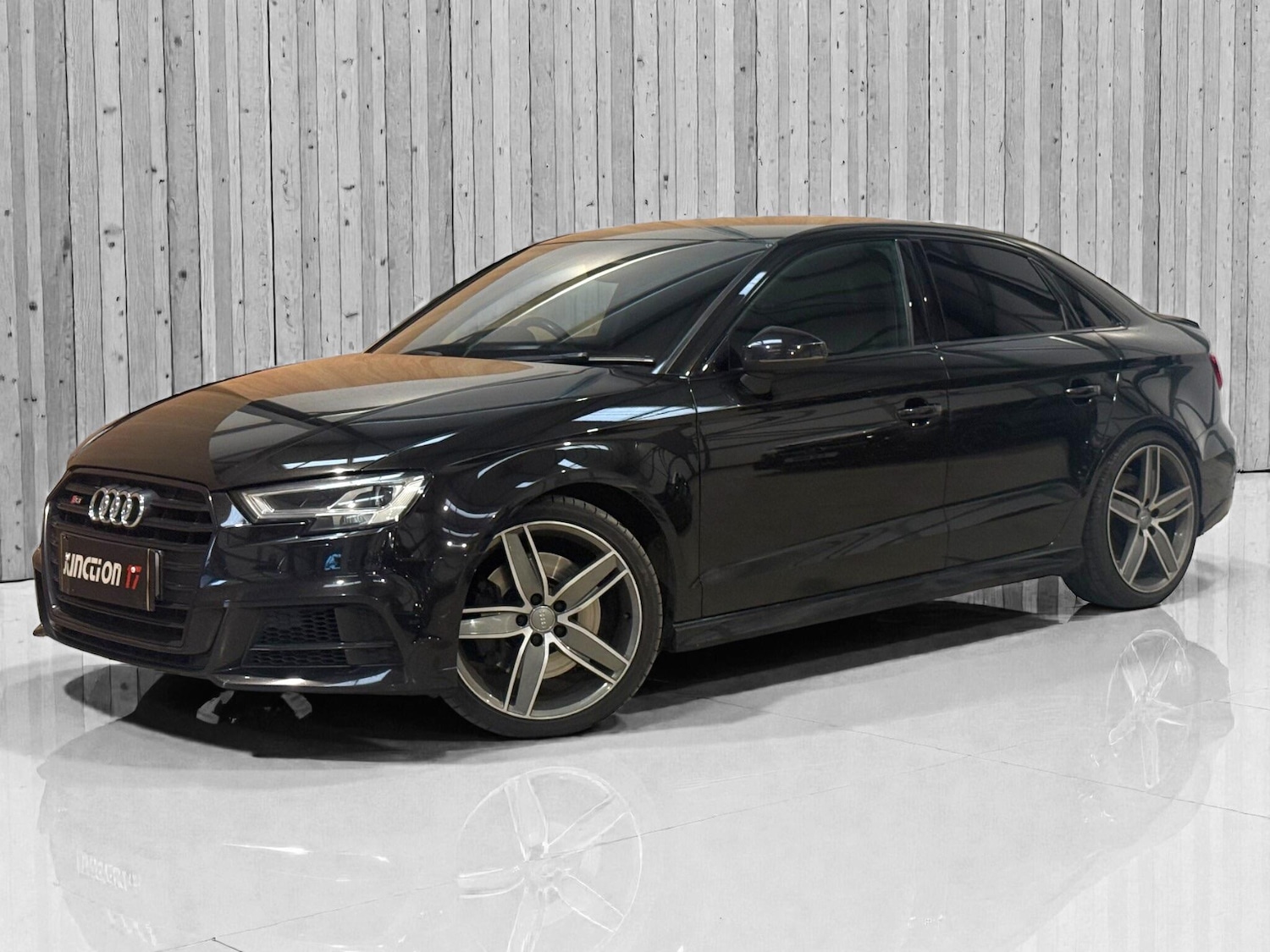 Used Audi A3 2017 for sale - 76715062: Photo 2