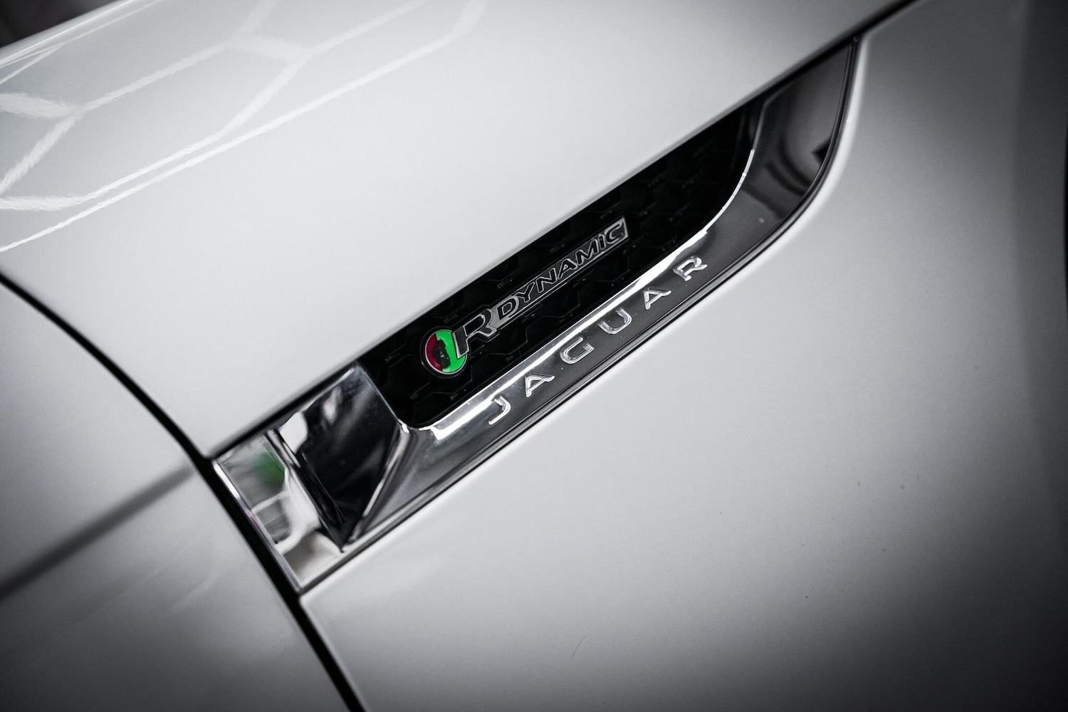 Used Jaguar F-Type 2018 for sale - 77097890: Photo 32