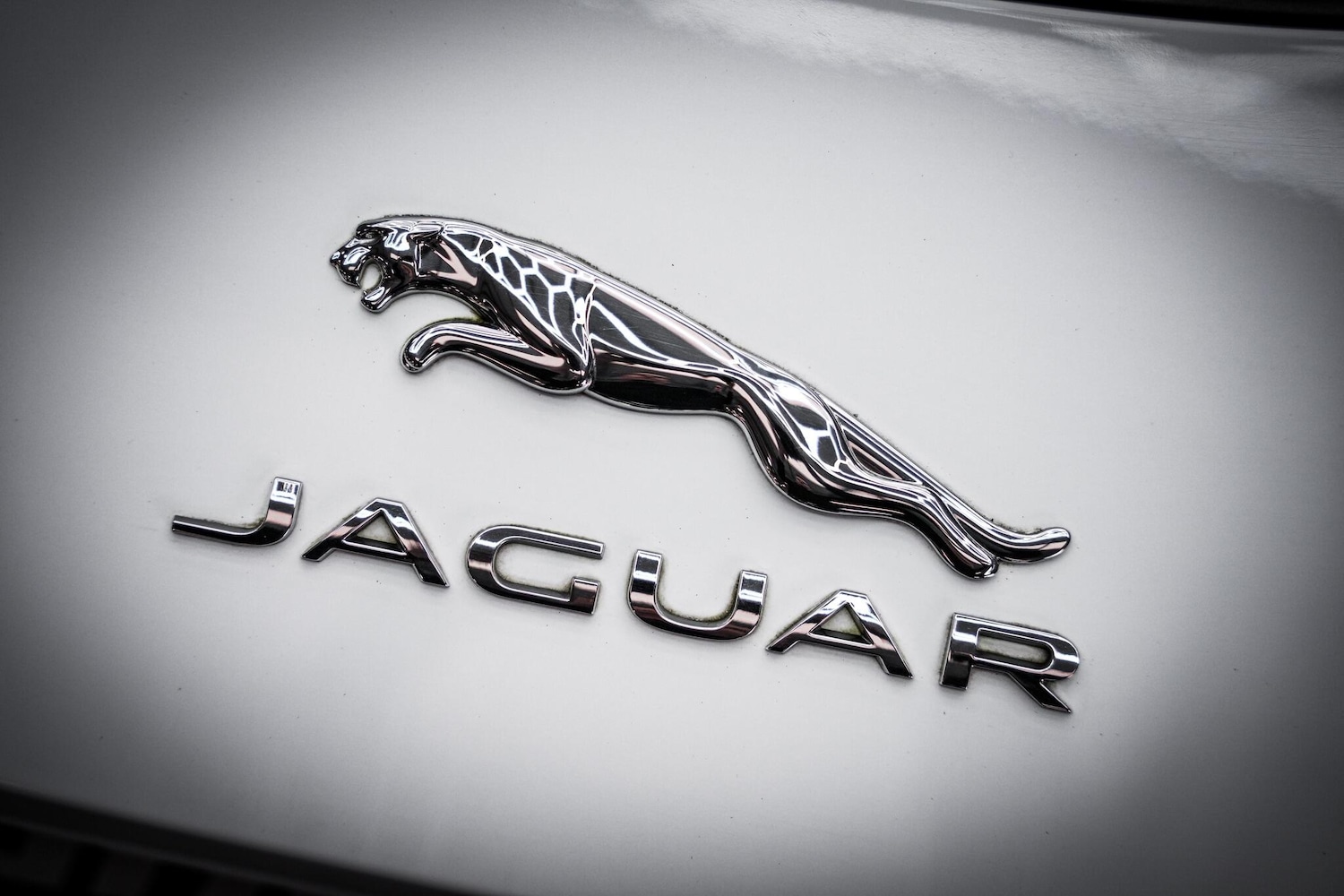 Used Jaguar F-Type 2018 for sale - 77097890: Photo 37